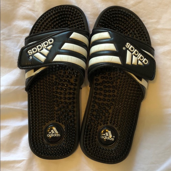 adidas sliders size 7